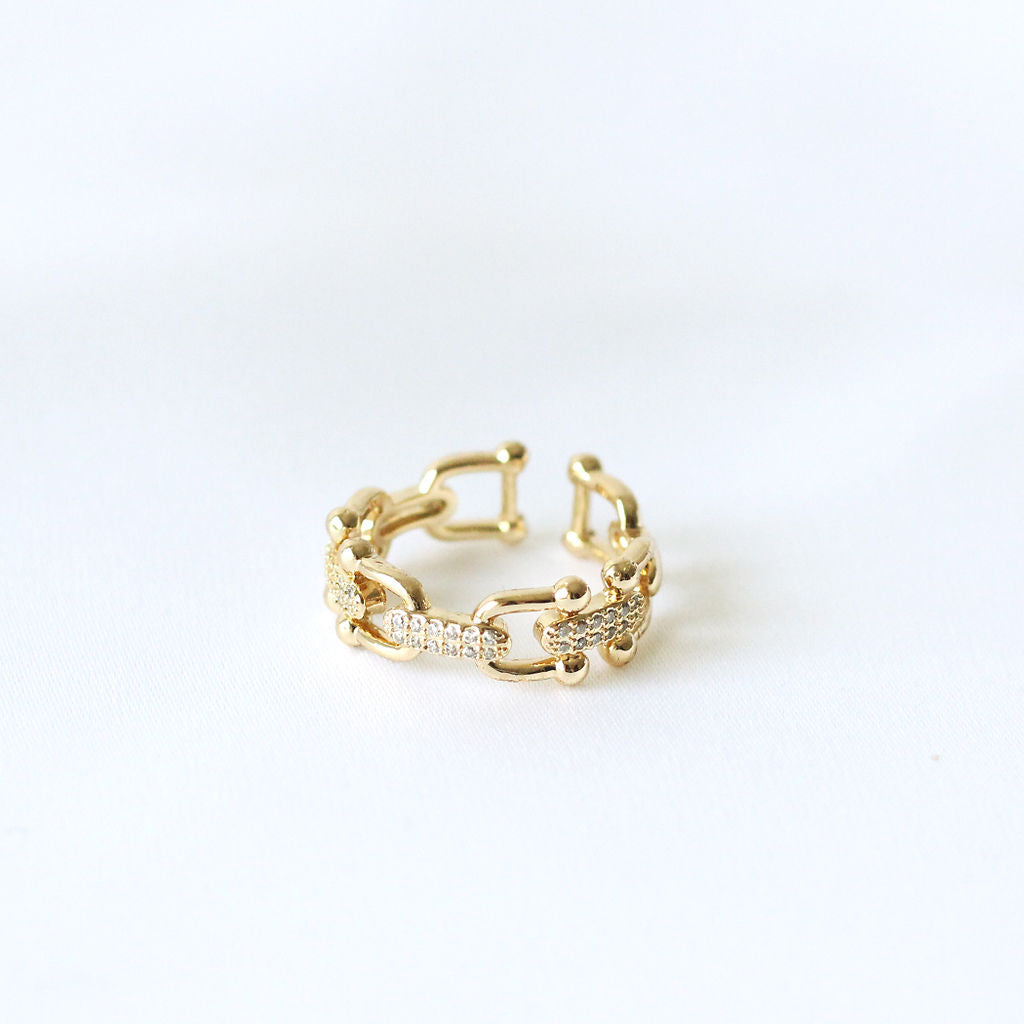 Anillo con Eslabones y Cristales Dorado