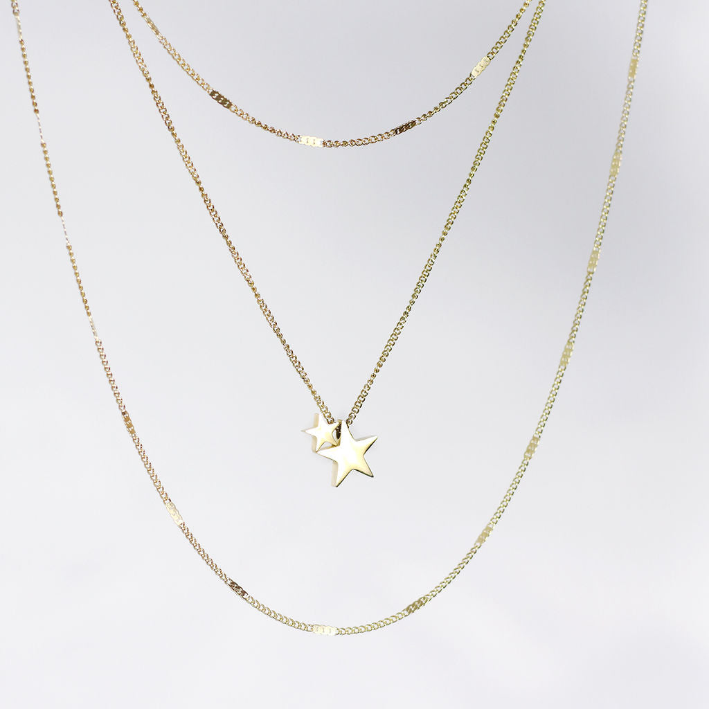 Collar de Triple de Cadena con Estrella